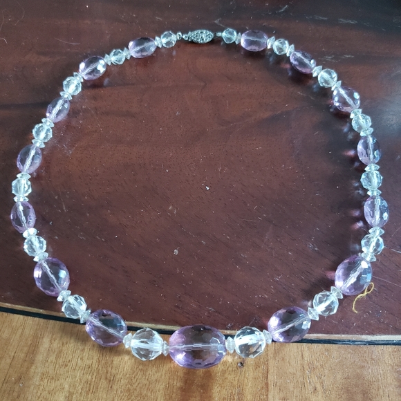 Unknown Jewelry - VTG GLASS BEADED NECKLACE